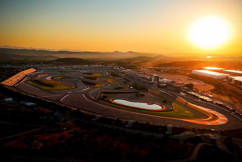 Sebastian Øgaard vil sikre mesterskabspodie i Valencia. 
(Foto: SRO Motorsports Group)